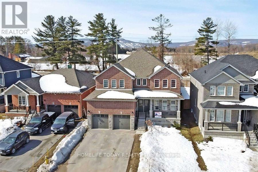 71 LOCKERBIE CRESCENT Image 1