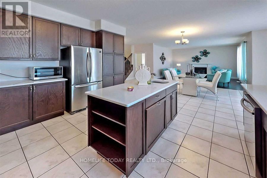 71 LOCKERBIE CRESCENT Image 14