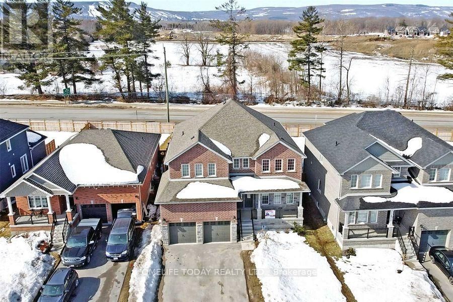 71 LOCKERBIE CRESCENT Image 38