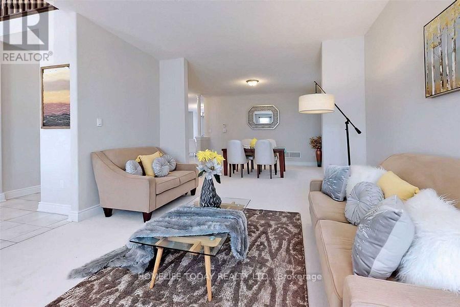 71 LOCKERBIE CRESCENT Image 5