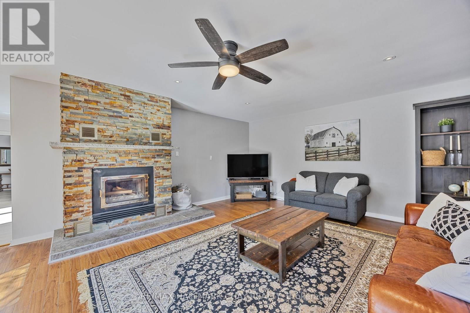 288 STEELES LINE Image 31
