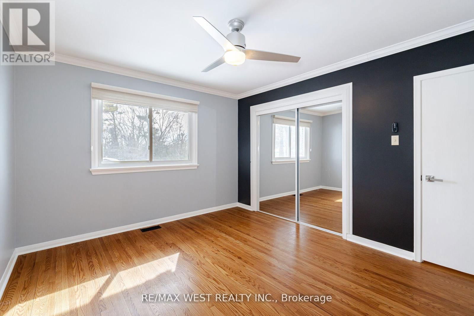 105 SHIRLEY AVENUE Image 15