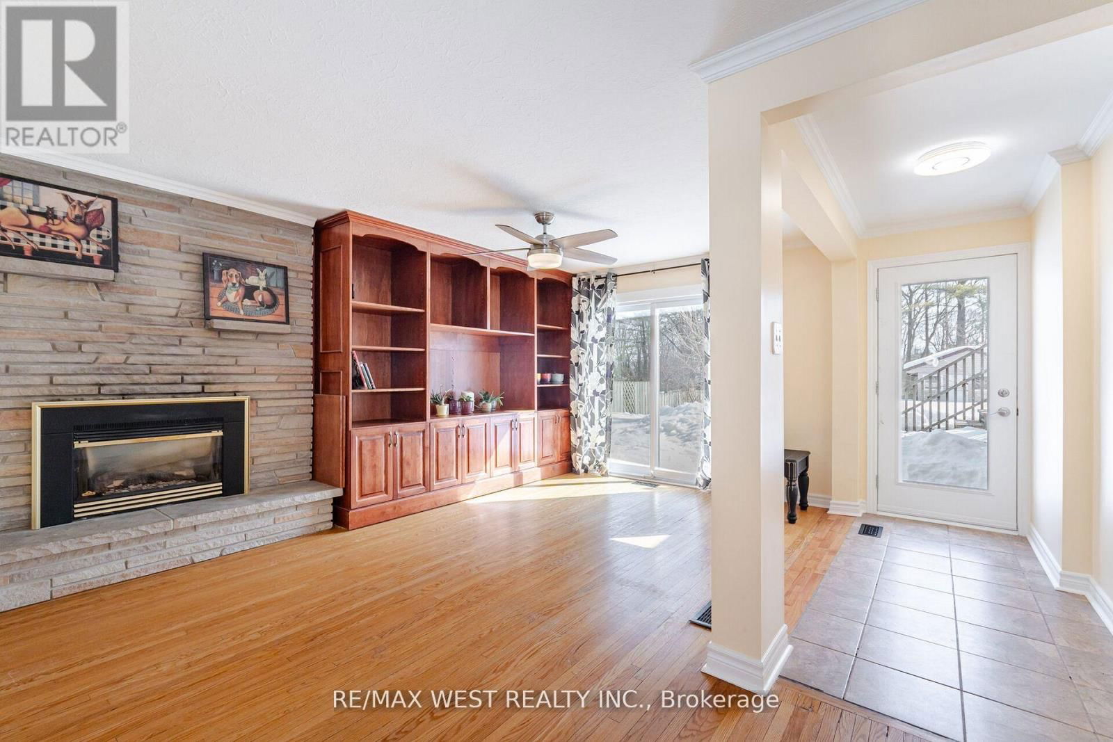 105 SHIRLEY AVENUE Image 20