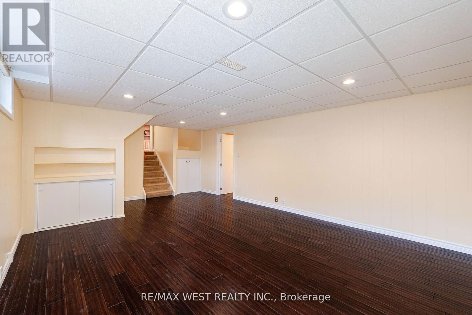 105 SHIRLEY AVENUE Image 29