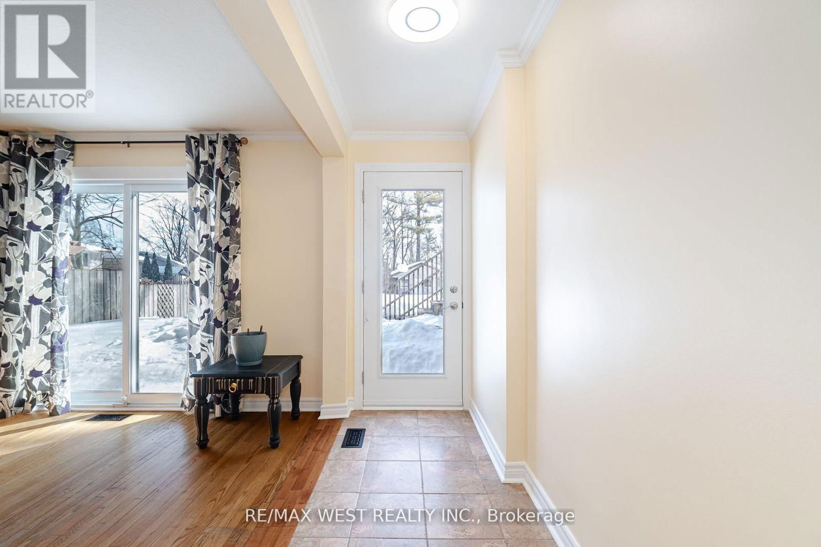 105 SHIRLEY AVENUE Image 33