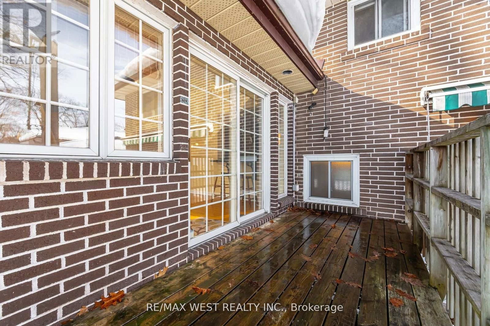 105 SHIRLEY AVENUE Image 34