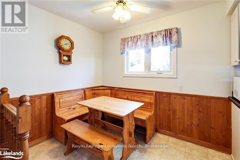 221 JOHN STREET Image 12