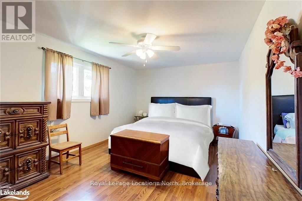 221 JOHN STREET Image 13