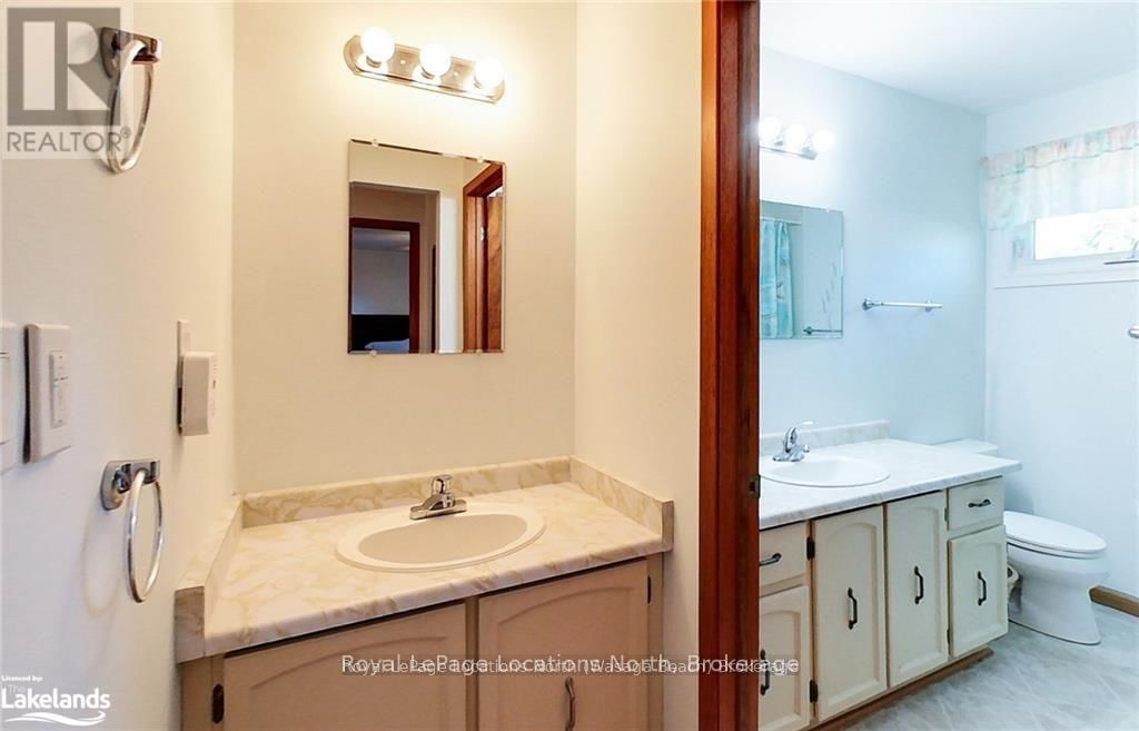 221 JOHN STREET Image 14