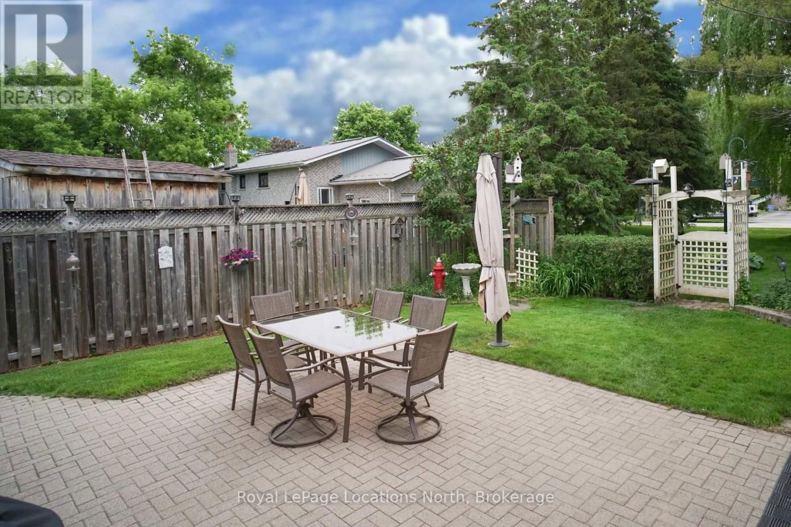 221 JOHN STREET Image 30