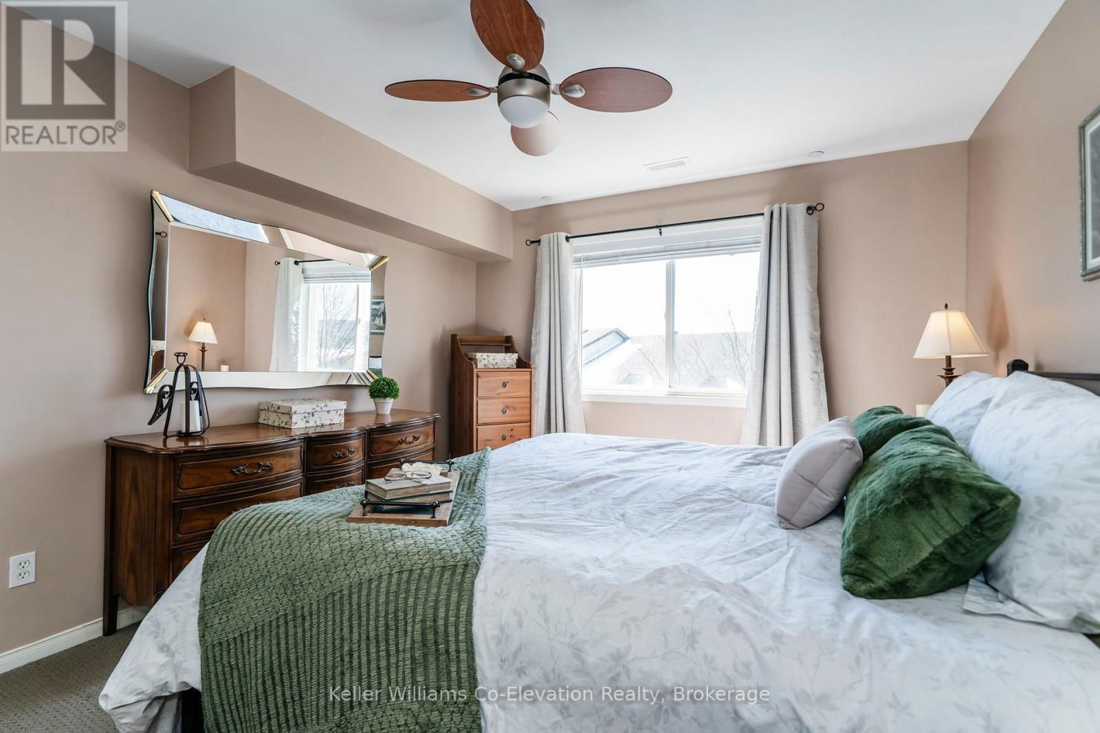 302 - 4 BECK BOULEVARD Image 18