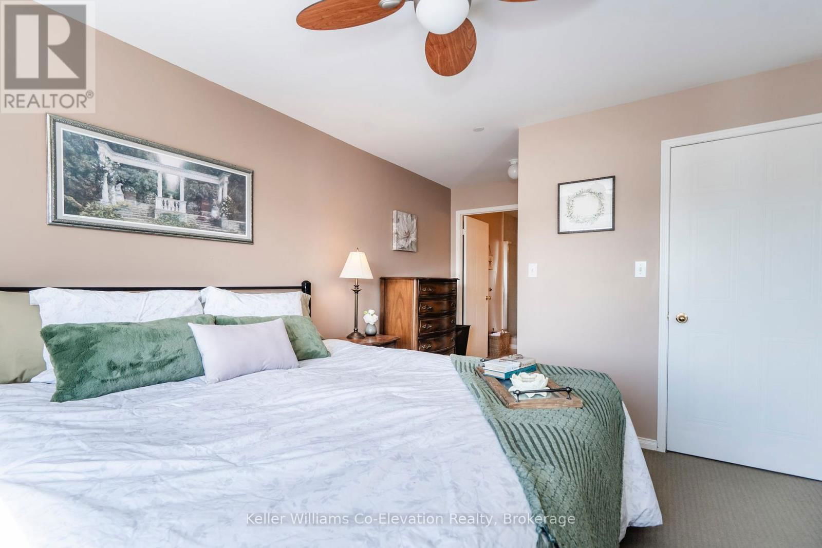 302 - 4 BECK BOULEVARD Image 19