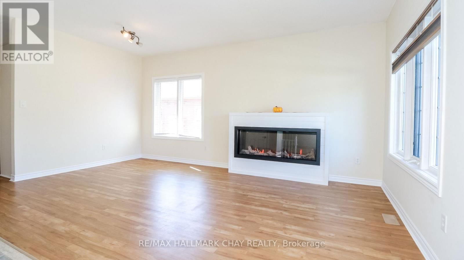 59 SILVER TRAIL Image 36