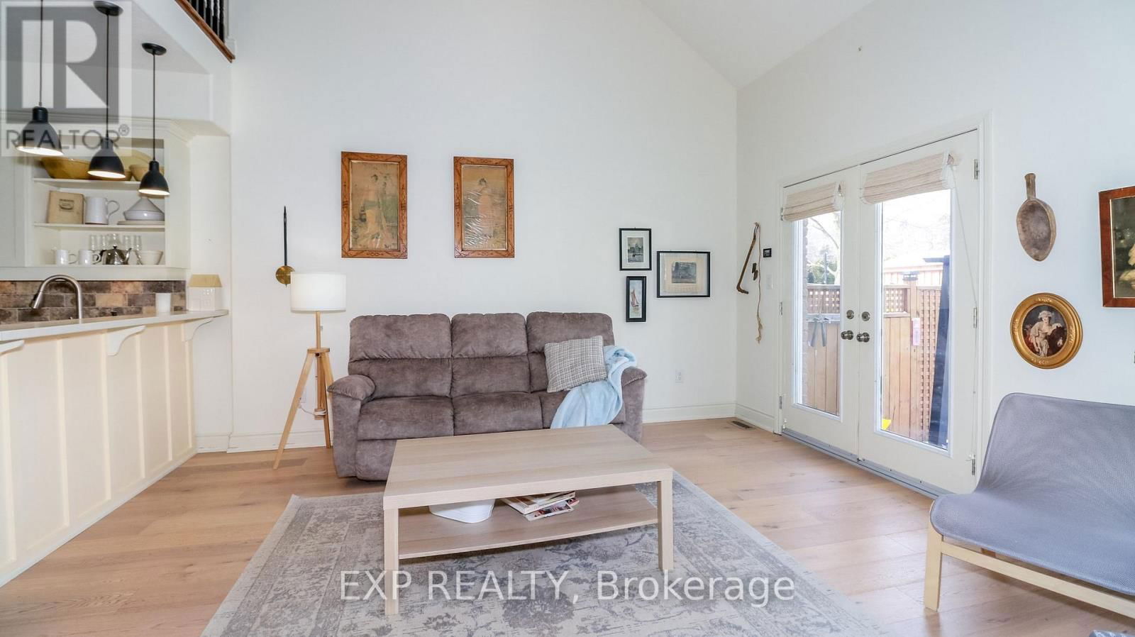 23 - 125 HURONIA ROAD Image 16