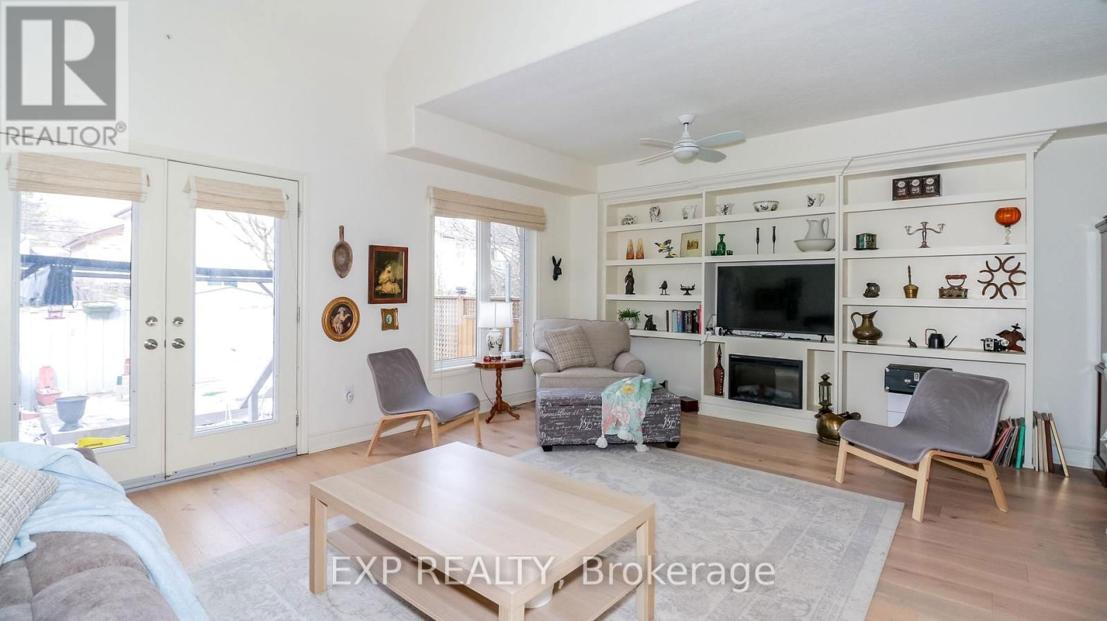 23 - 125 HURONIA ROAD Image 25