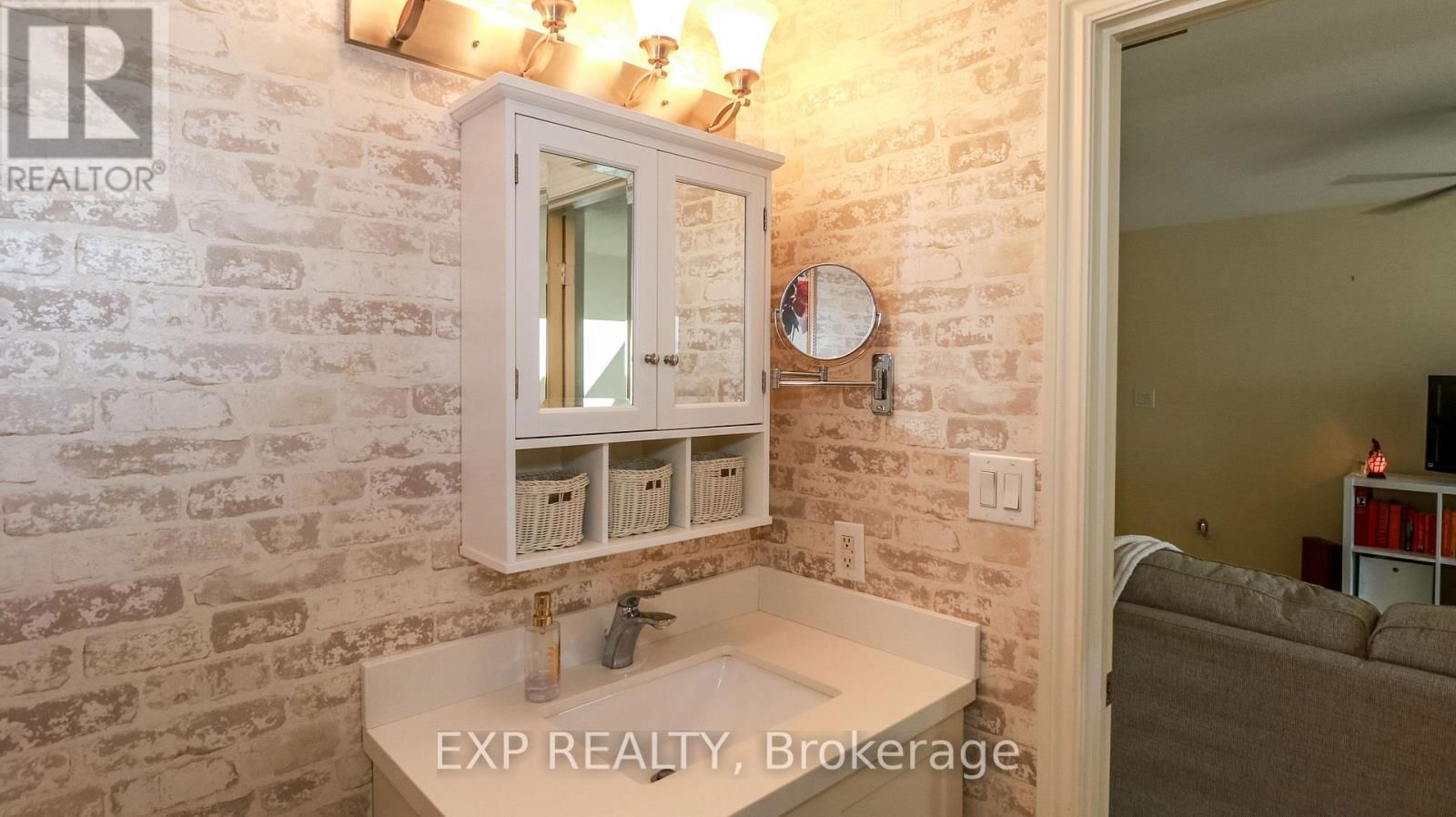 23 - 125 HURONIA ROAD Image 36
