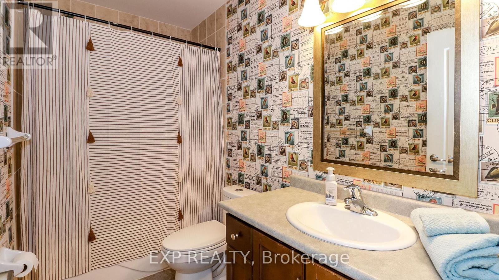23 - 125 HURONIA ROAD Image 9