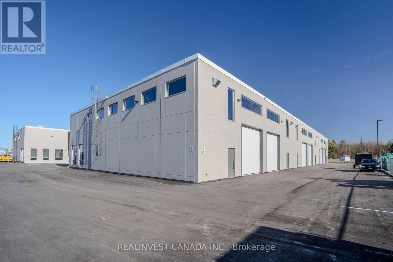 6 - 241 KING STREET Image 2