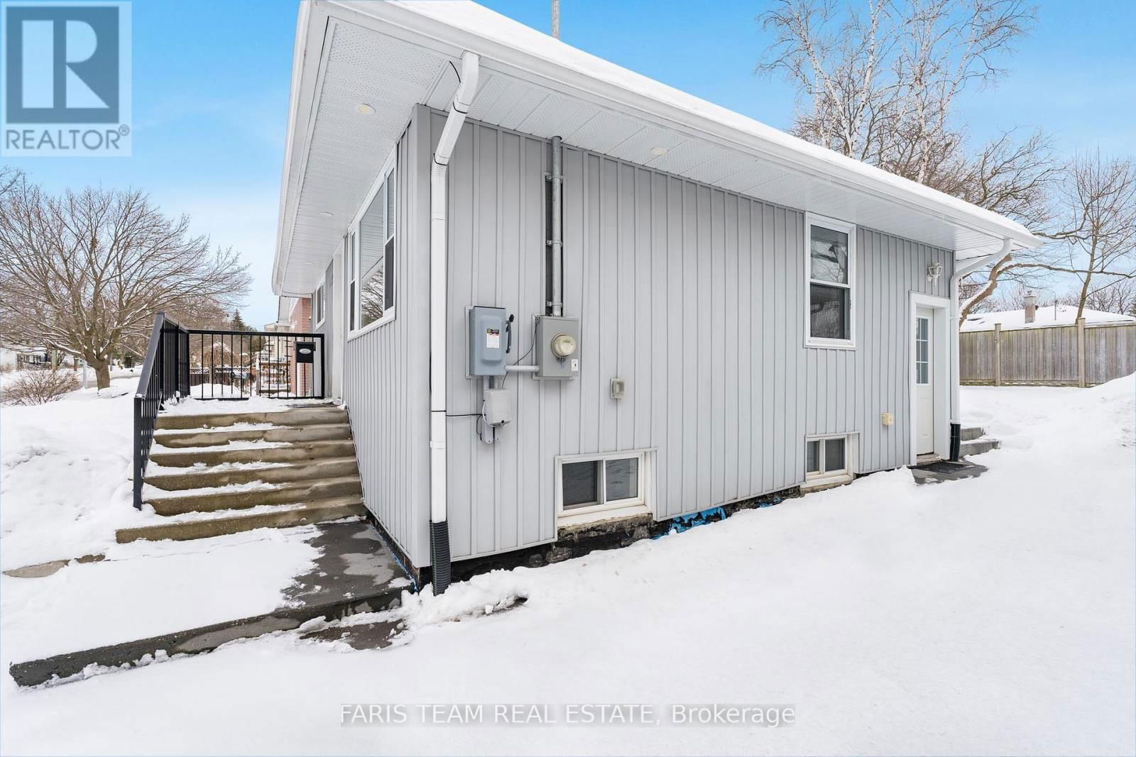 135 GUNN STREET Image 11