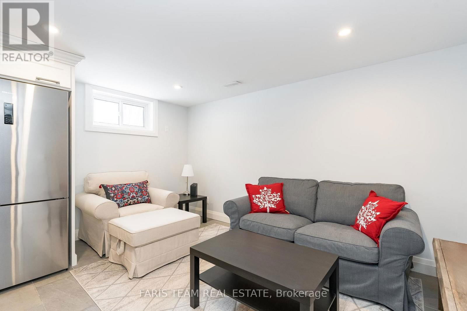135 GUNN STREET Image 15