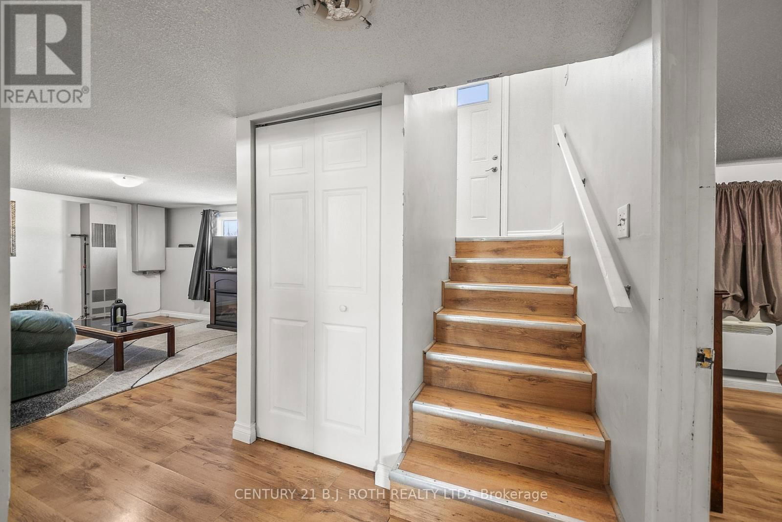193 ELIZABETH STREET Image 18