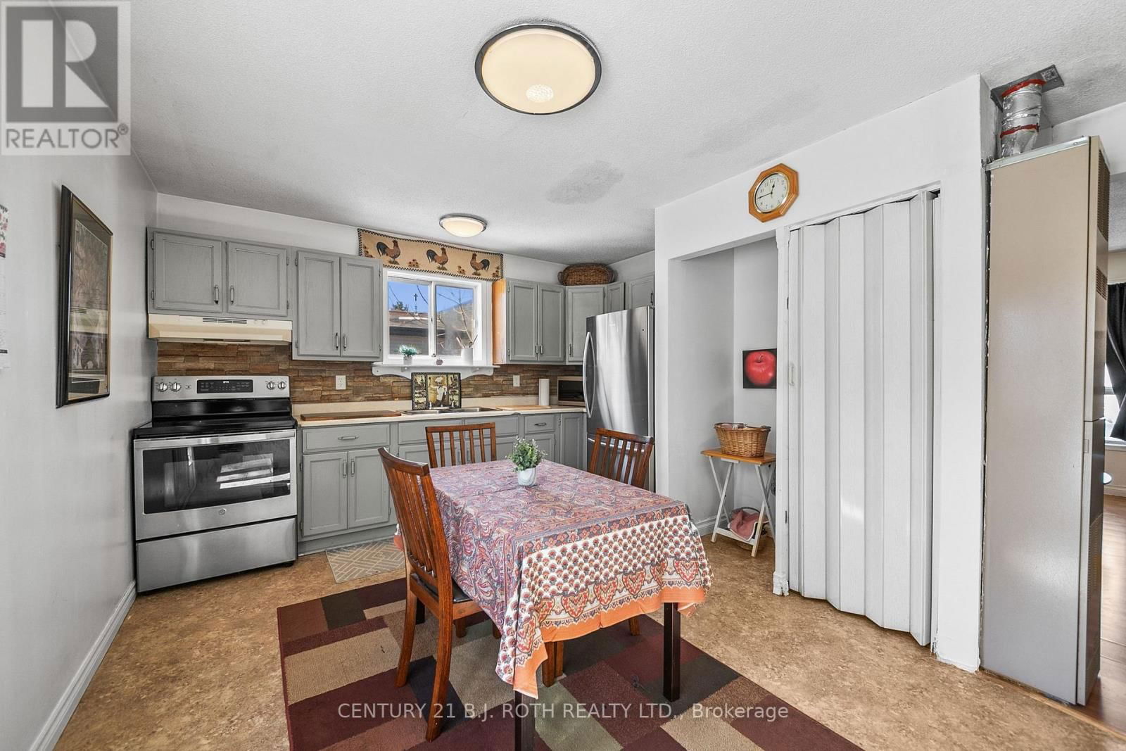 193 ELIZABETH STREET Image 7