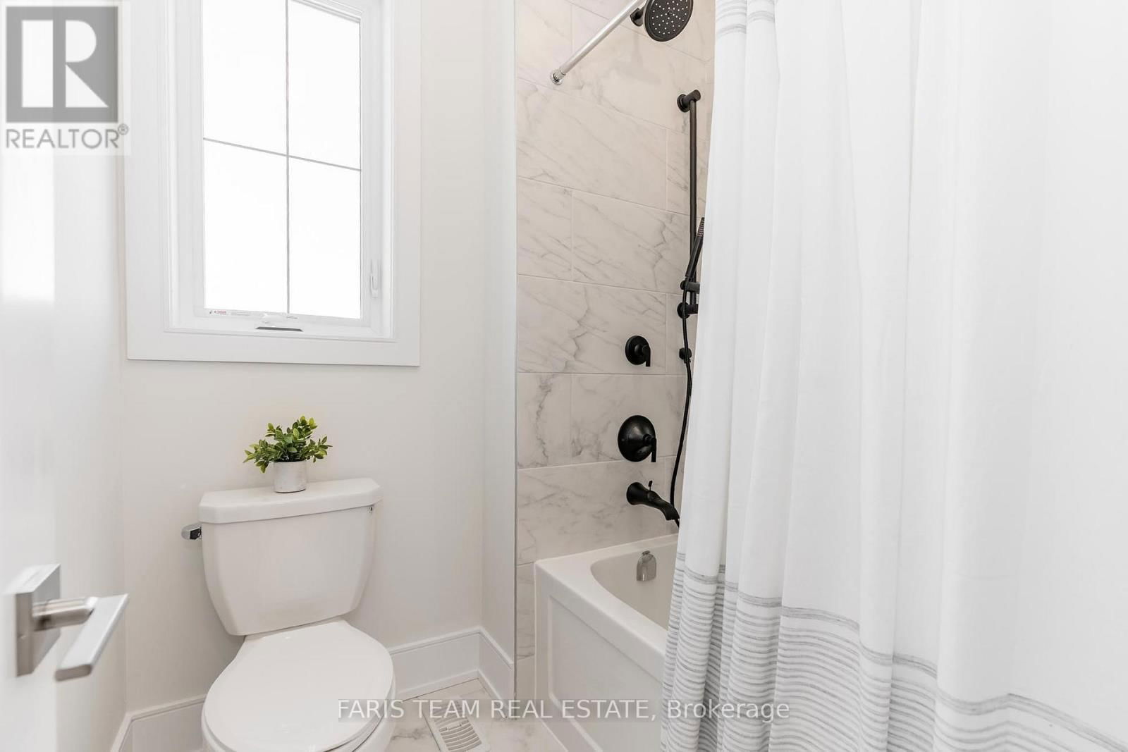 96 WAVERLY HEIGHTS Image 18