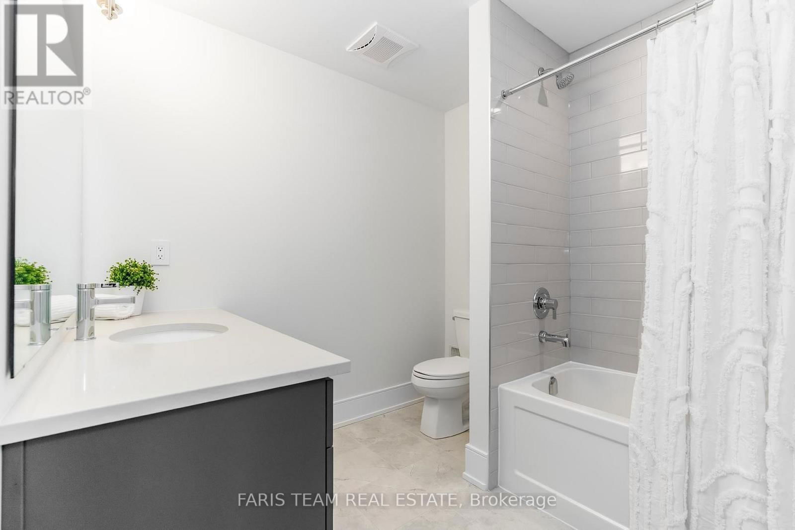 96 WAVERLY HEIGHTS Image 24