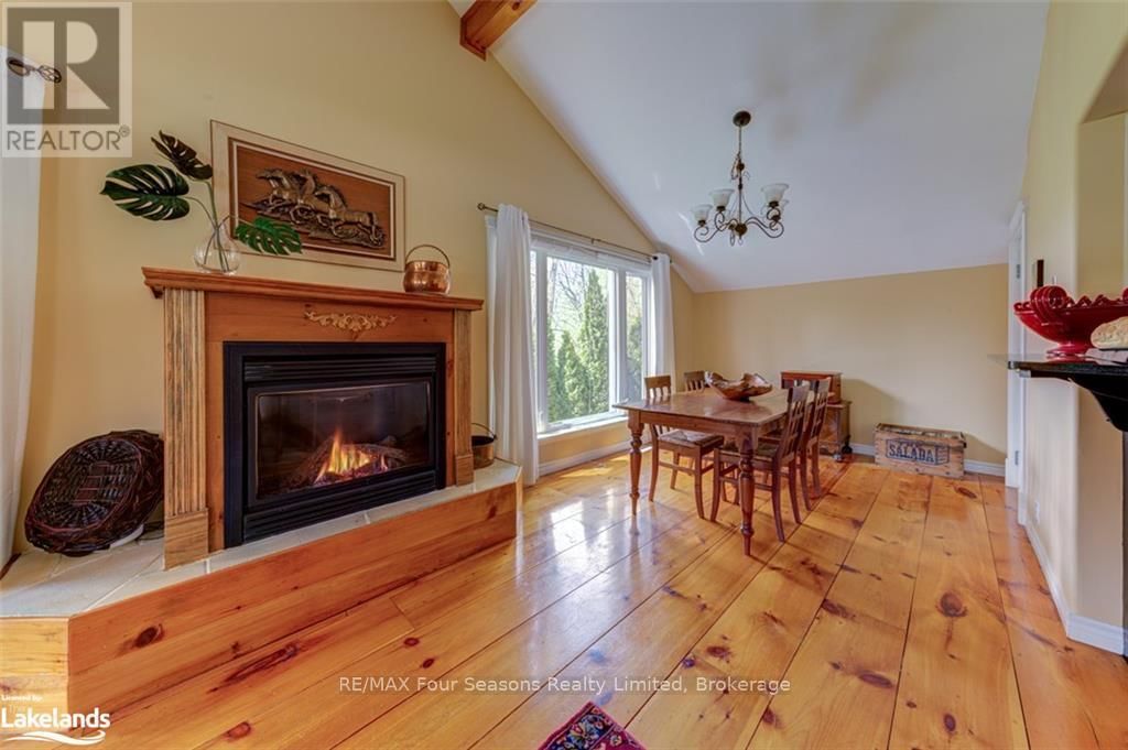 13 BELCHER STREET Image 10
