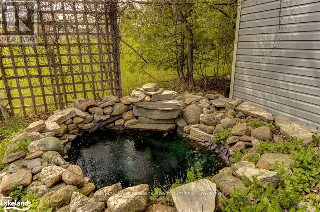 13 BELCHER STREET Image 39