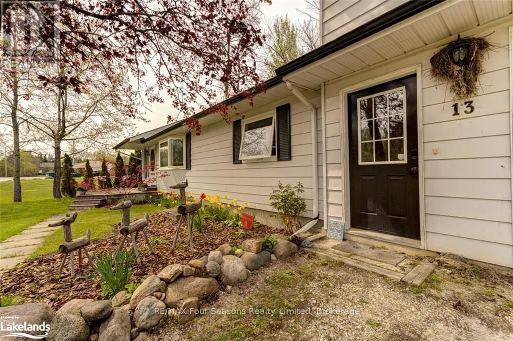 13 BELCHER STREET Image 4