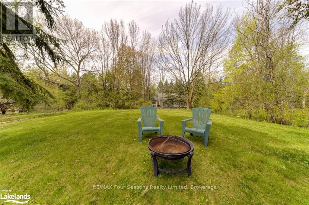 13 BELCHER STREET Image 40