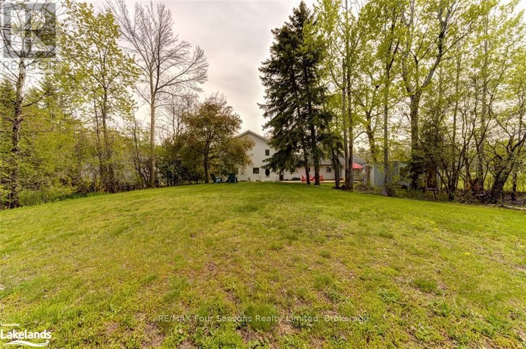 13 BELCHER STREET Image 43