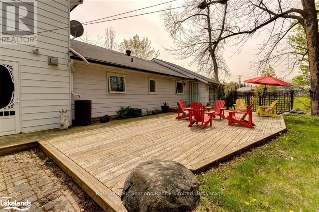 13 BELCHER STREET Image 45