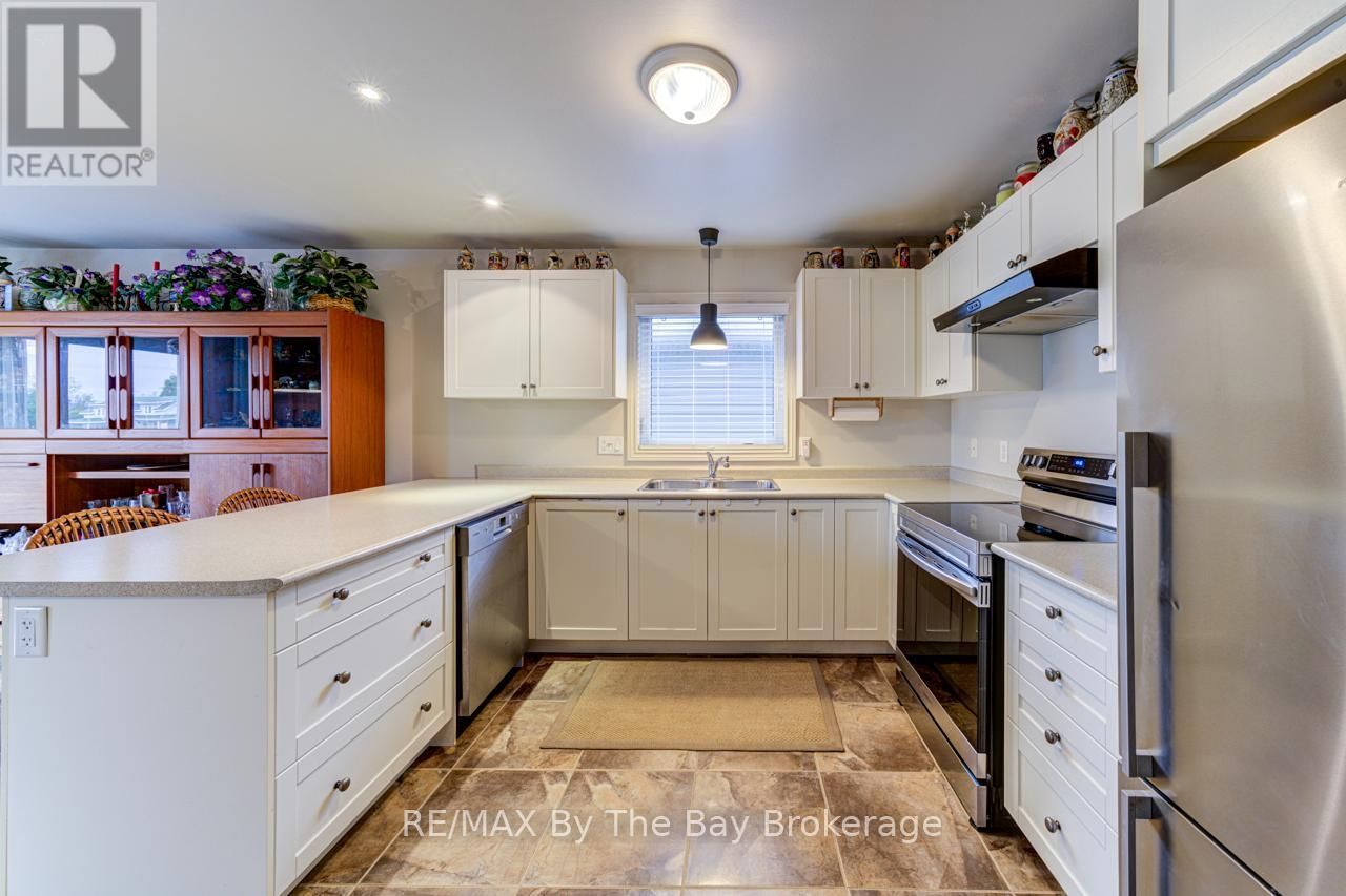 9 GEORGE AVENUE Image 6
