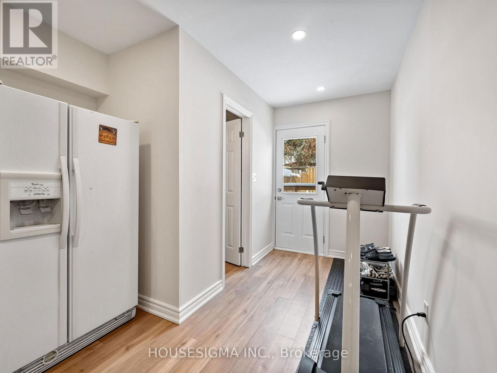 10 WILLOW DRIVE Image 11