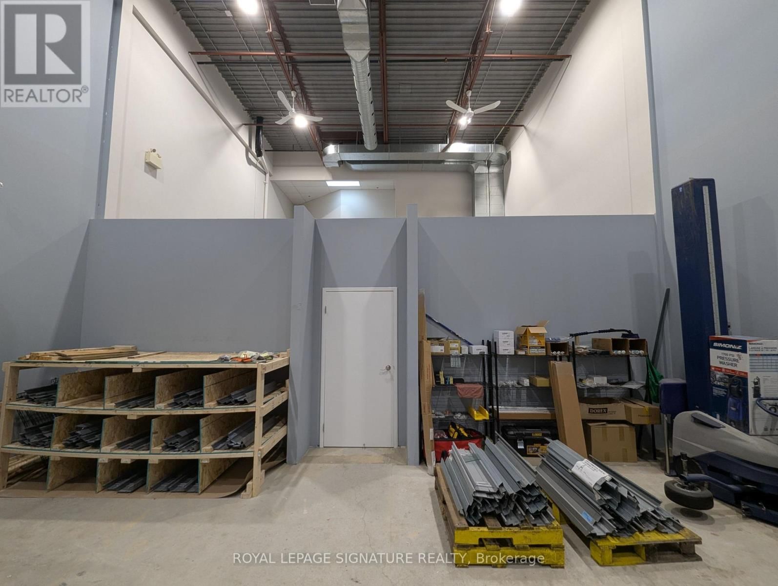 Unit E - 570 BRYNE DRIVE Image 18