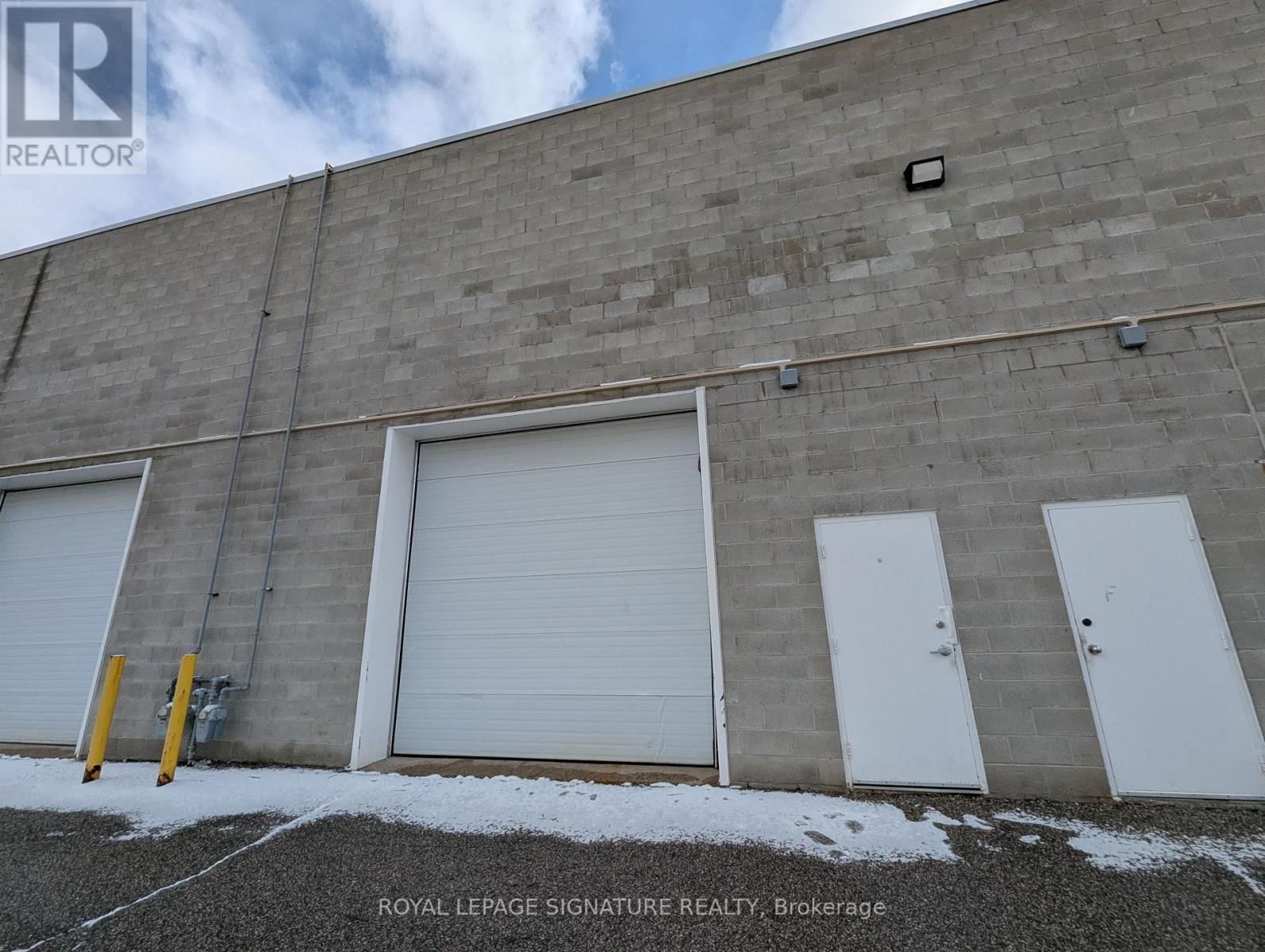 Unit E - 570 BRYNE DRIVE Image 24