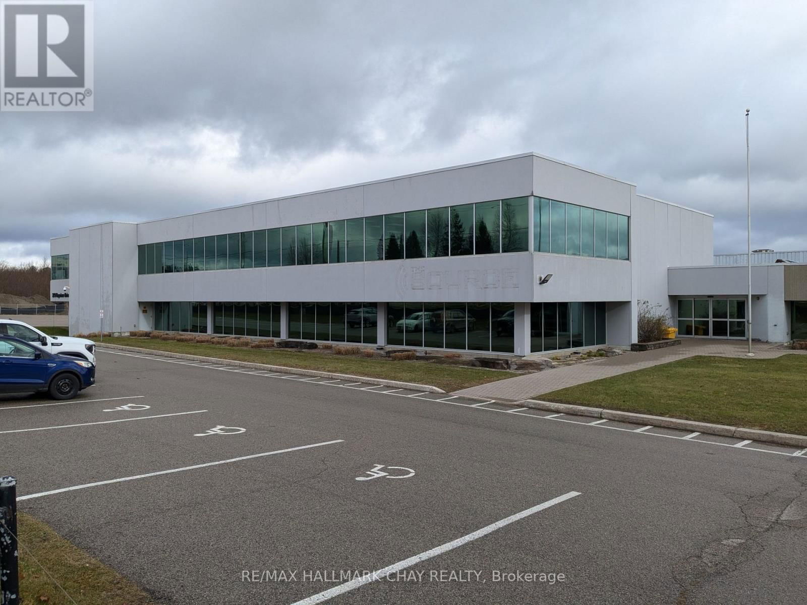J - 279 BAYVIEW DRIVE Image 1