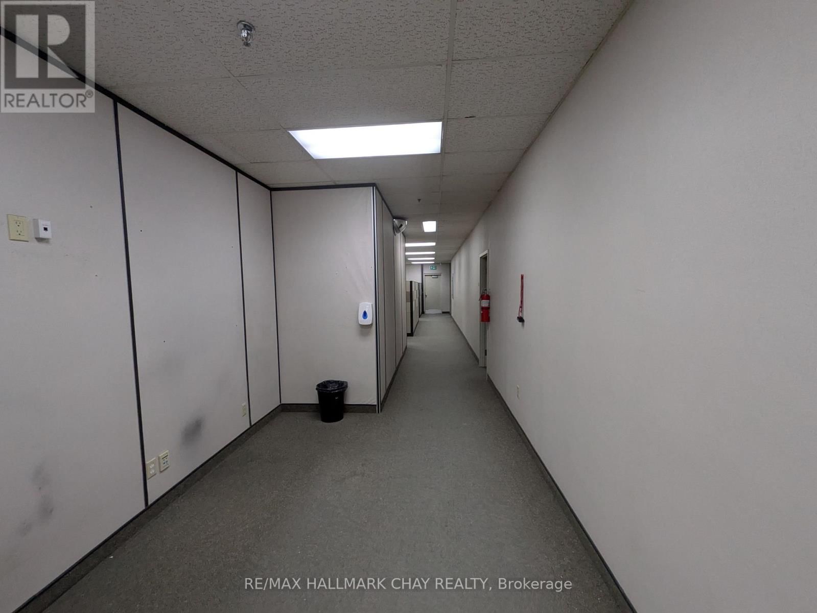 J - 279 BAYVIEW DRIVE Image 10