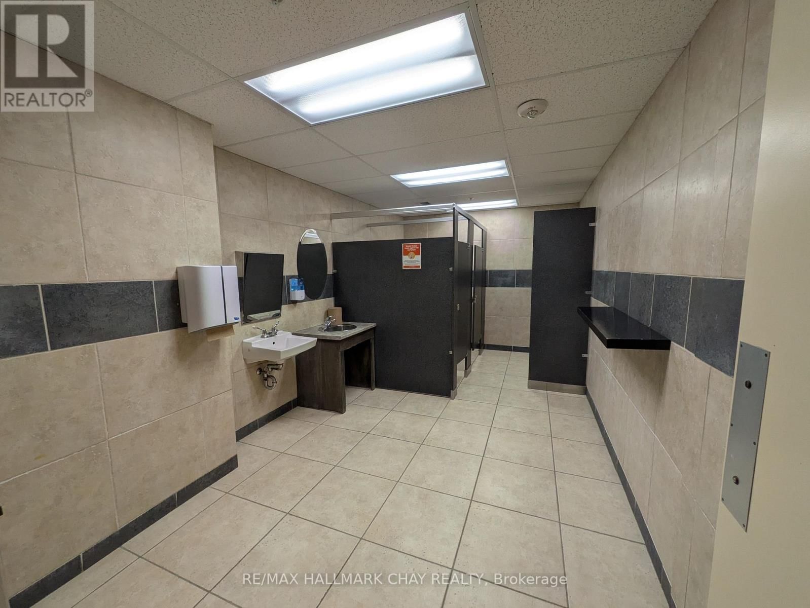 2nd Floor - 279 BAYVIEW DRIVE Image 11