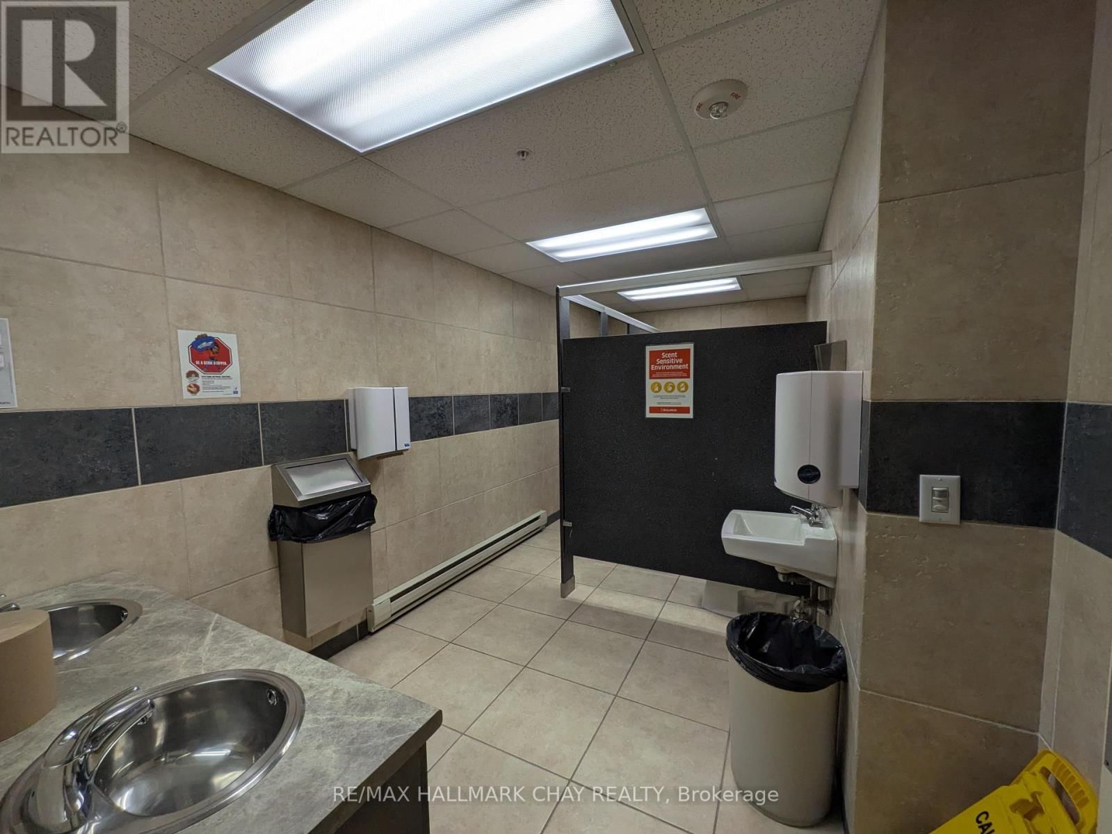 2nd Floor - 279 BAYVIEW DRIVE Image 12
