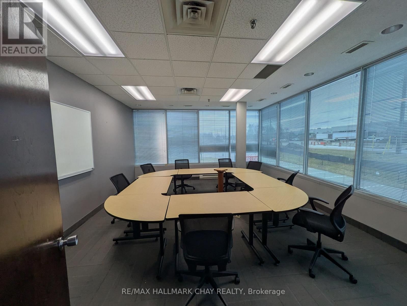 2nd Floor - 279 BAYVIEW DRIVE Image 15