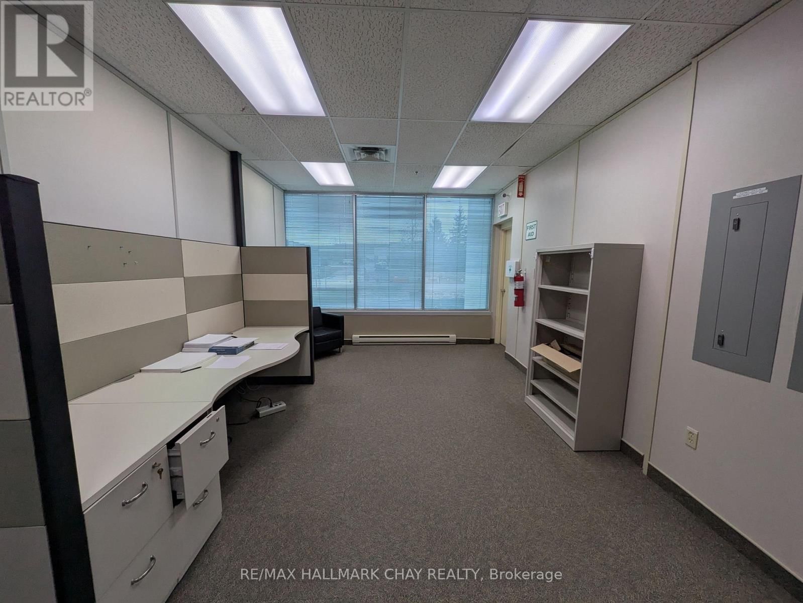 2nd Floor - 279 BAYVIEW DRIVE Image 16