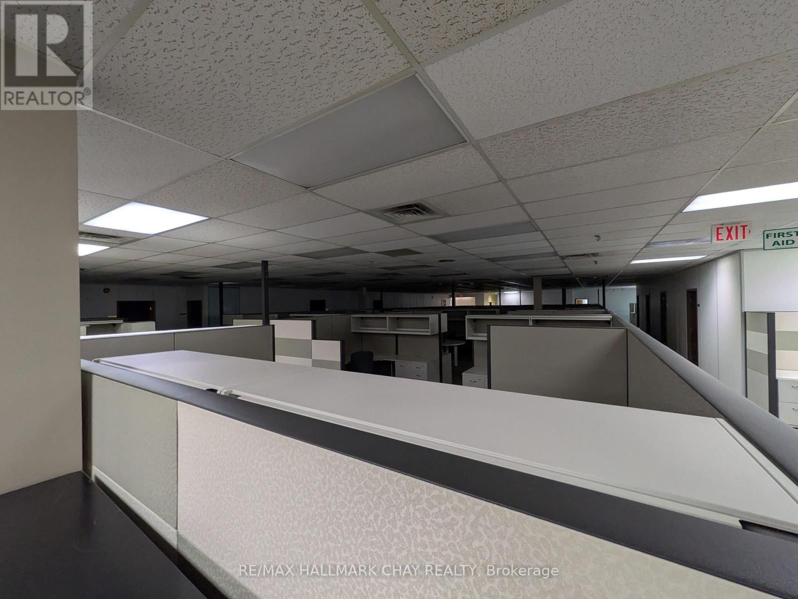 2nd Floor - 279 BAYVIEW DRIVE Image 17