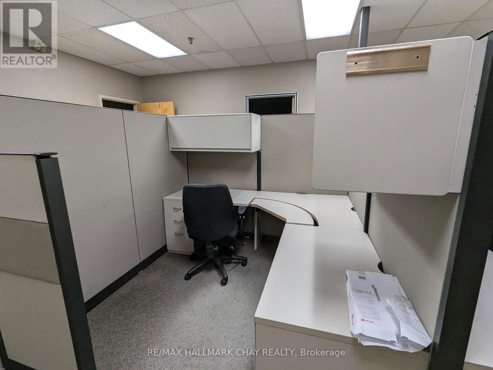 H - 279 BAYVIEW DRIVE Image 29