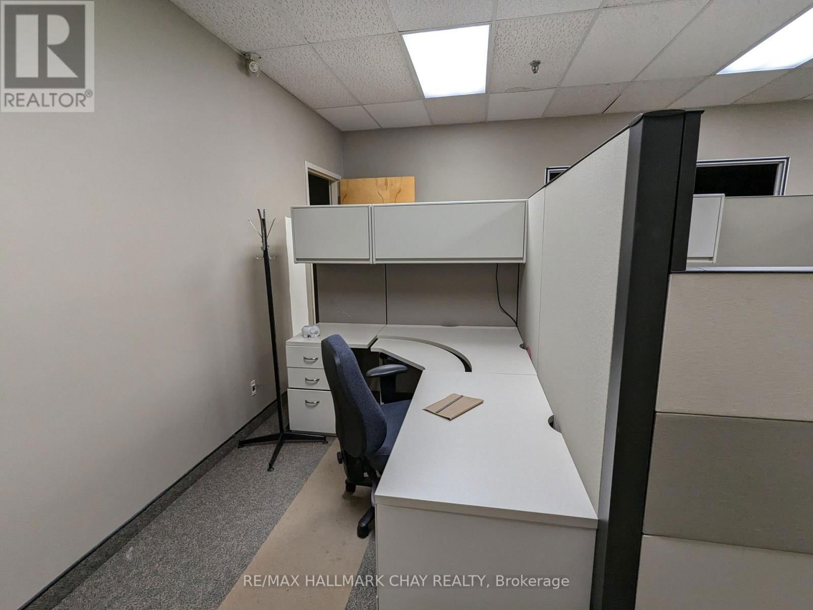 H - 279 BAYVIEW DRIVE Image 31