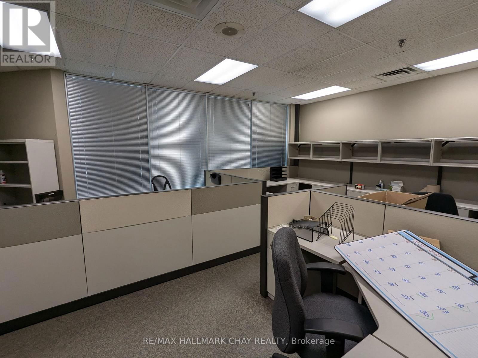 H - 279 BAYVIEW DRIVE Image 34