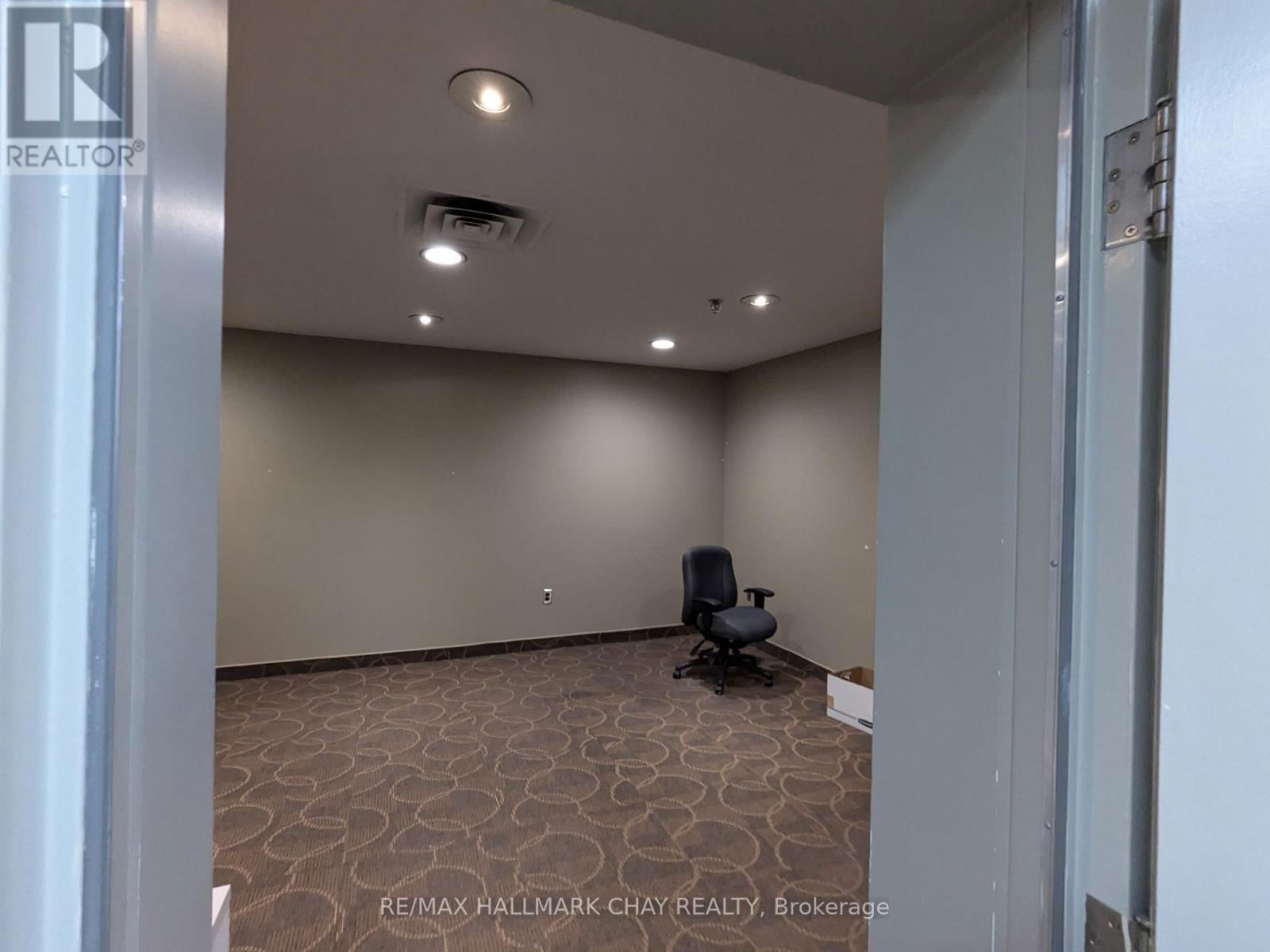 H - 279 BAYVIEW DRIVE Image 35