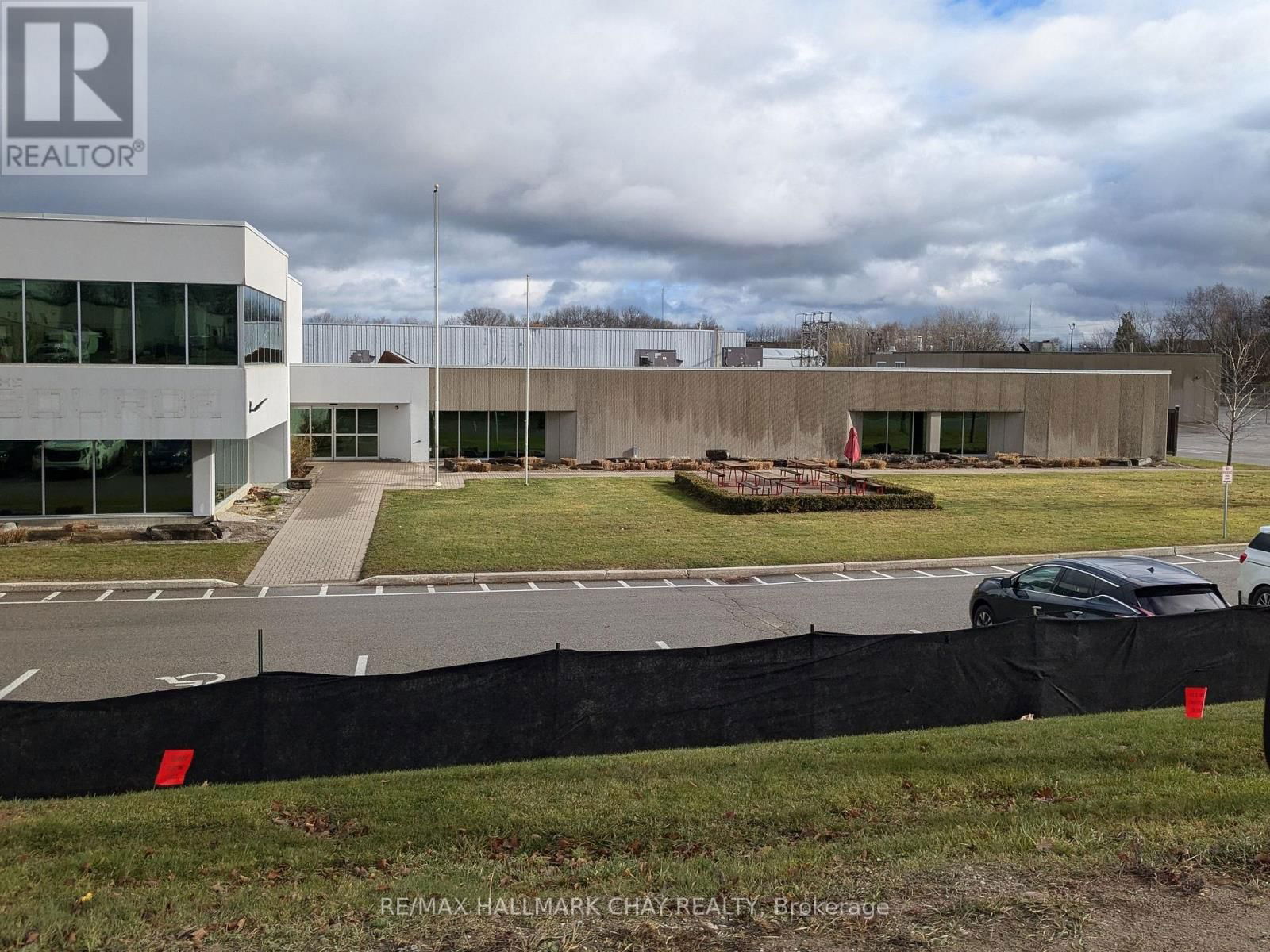H - 279 BAYVIEW DRIVE Image 4